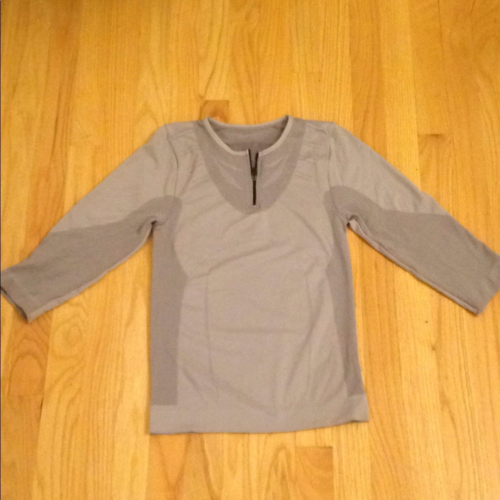 Calvin Klein gray sports wear top large